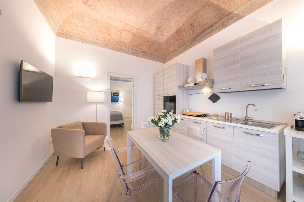 La Home42 Suite Palermo Dış mekan fotoğraf